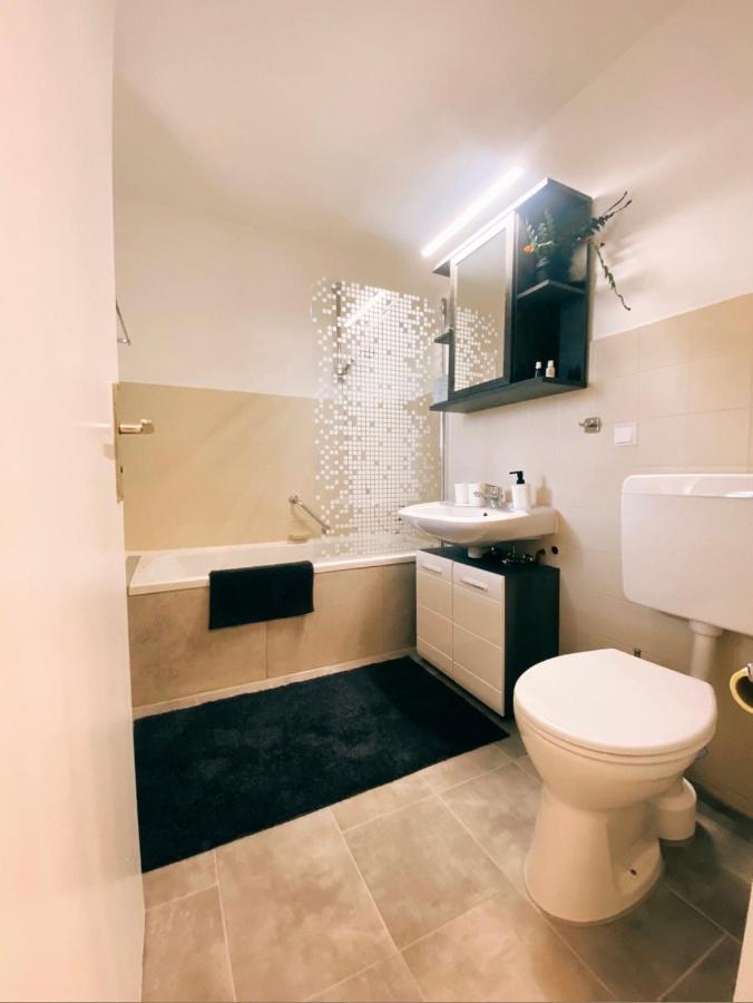 Apartment- Metzingen Metzingen  Eksteriør billede